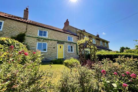 May Cottage, 8 Castlegate, East Ayton, Scarborough, YO13 9EJ