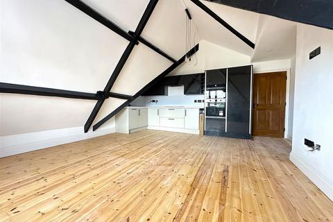 2 bedroom property for sale, Esplanade, Scarborough, YO11