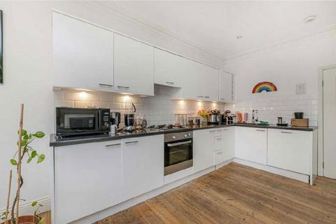 1 bedroom flat for sale, Hereford Road, London W2