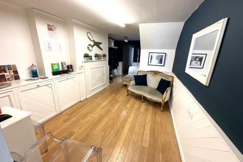 Mixed use for sale, Falsgrave Road, 7 Falsgrave Road, YO12