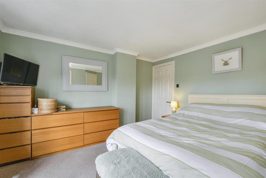 Bedroom 1 3.jpeg
