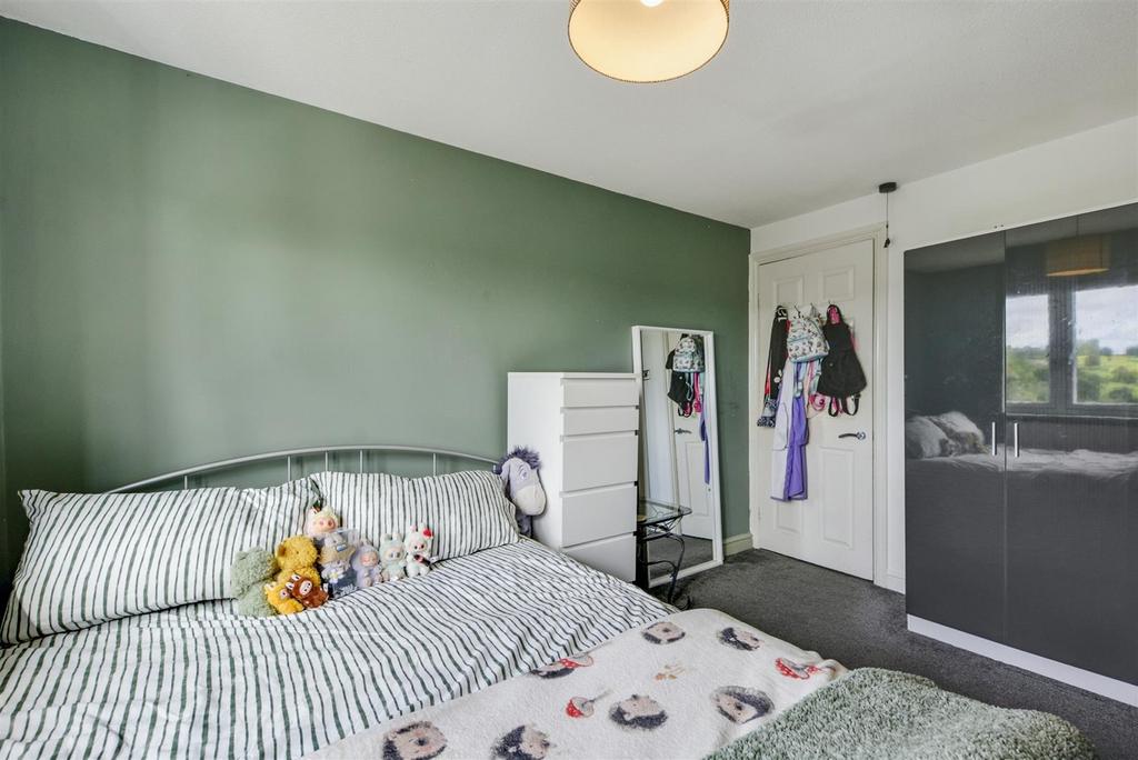 Bedroom 2 3.jpeg