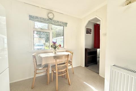 2 bedroom park home for sale, Gladelands Park, Ringwood Road, Ferndown, Dorset