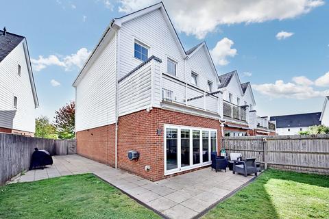 undefined, Whitby Close, Snodland, ME6