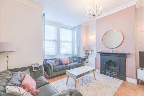 4 bedroom terraced house for sale, Victoria Road, Southend-on-sea, SS1