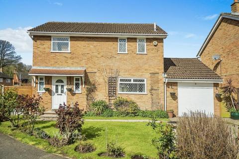 3 bedroom detached house for sale, Graveney Close, Cliffe Woods, Rochester, Kent