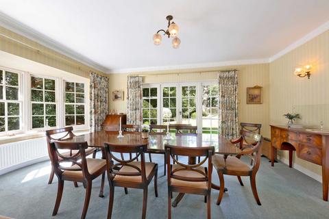 5 bedroom detached house for sale, Camp Road, Gerrards Cross, Buckinghamshire, SL9
