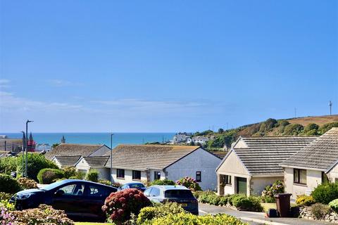 13 Reeves Close, Porthleven, Helston, TR13 9PB