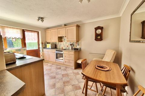 13 Reeves Close, Porthleven, Helston, TR13 9PB