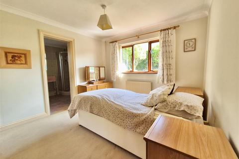 13 Reeves Close, Porthleven, Helston, TR13 9PB