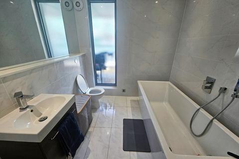 2 bedroom flat for sale, Station Road, Barnet EN5