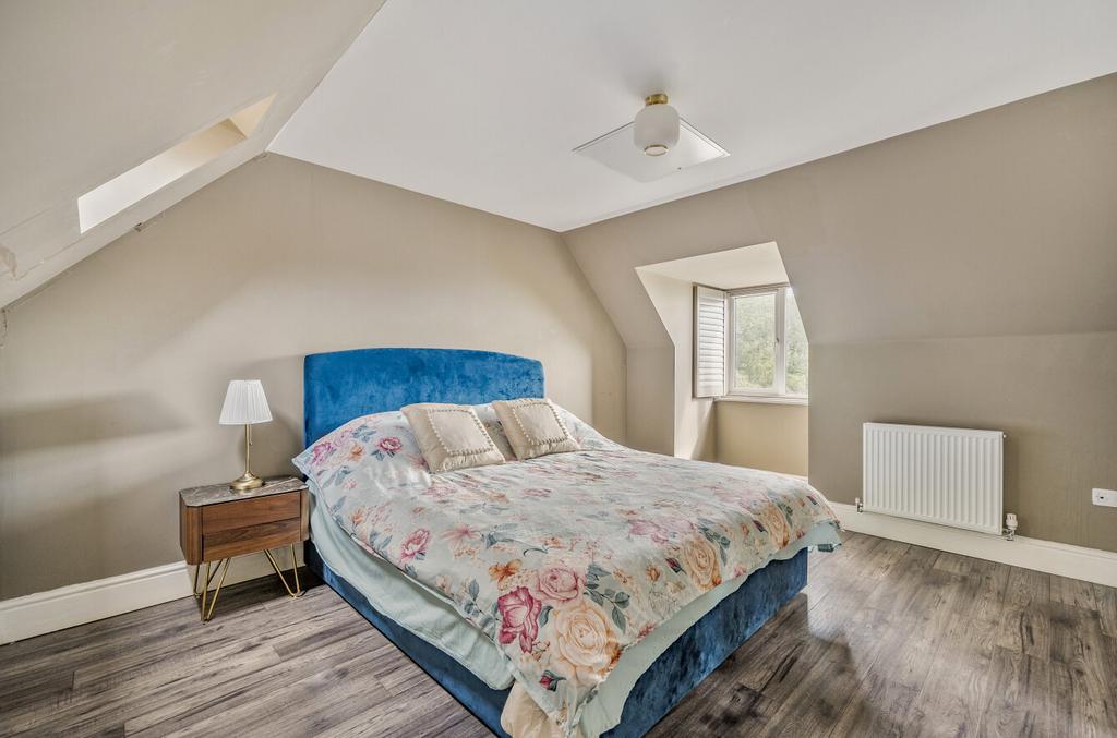 1349426-11-68c80e...