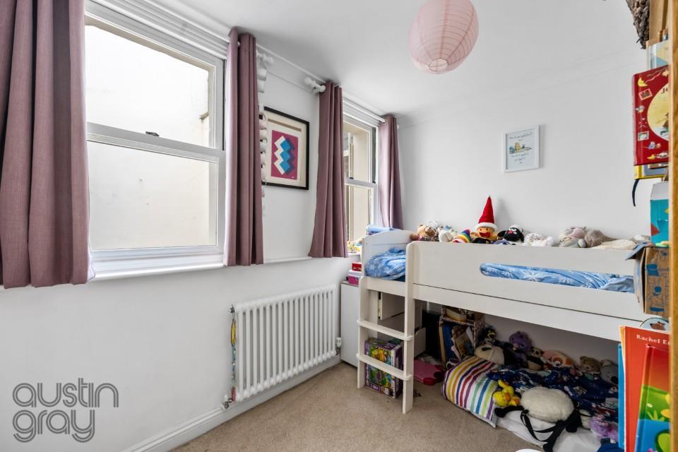 Adelaide Crescent, 29 B-001 (Custom).jpg