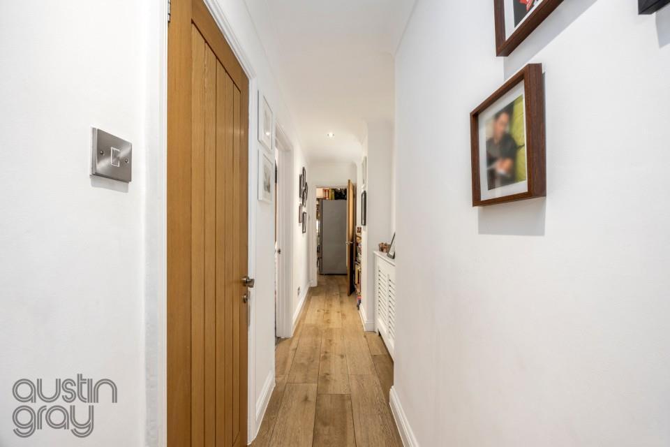 Adelaide Crescent, 29 B-023 (Custom).JPG