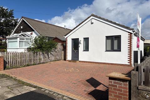 2 bedroom detached bungalow for sale, Plumpton Gardens, Wrose, Bradford