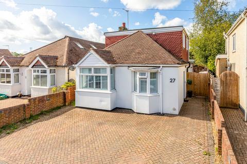 undefined, Linden Close, New Haw KT15