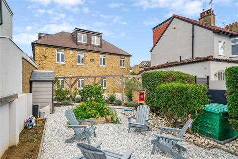 2 bedroom apartment for sale, St. Ann's Park Road, London, SW18