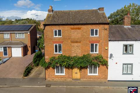 undefined, West Street, Weedon NN7