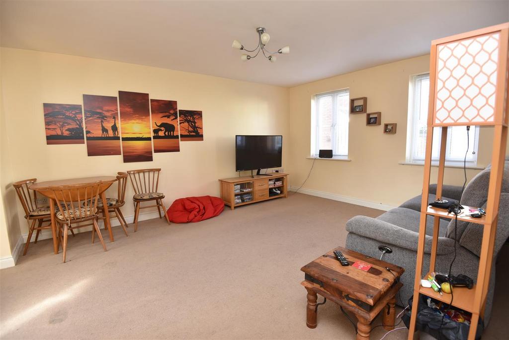 Sitting/Dining Room
