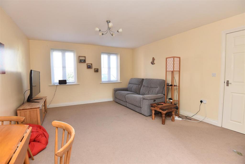 Sitting/Dining Room