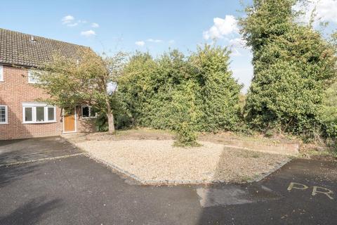 undefined, Newbury,  Berkshire,  RG14