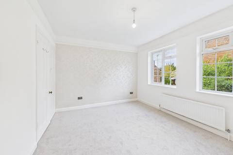 undefined, High Street, Hardingstone, NN4 7BT