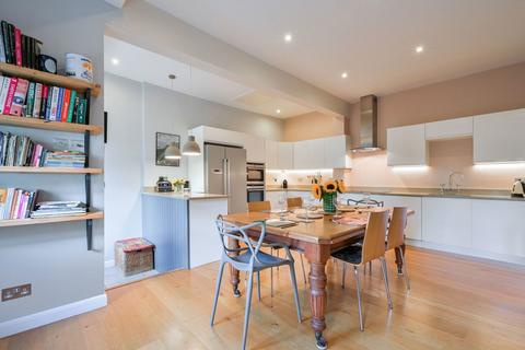 3 bedroom semi-detached house for sale, Town Mead, Redhill RH1