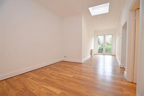 4 bedroom house for sale, Church Road, Teddington