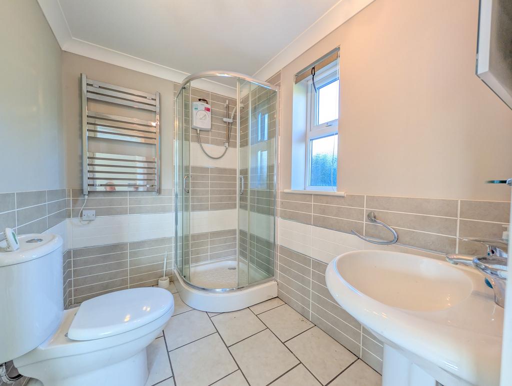 Poss annexe shower room