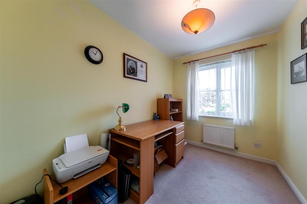 14 Trafalgar Close-024.JPG