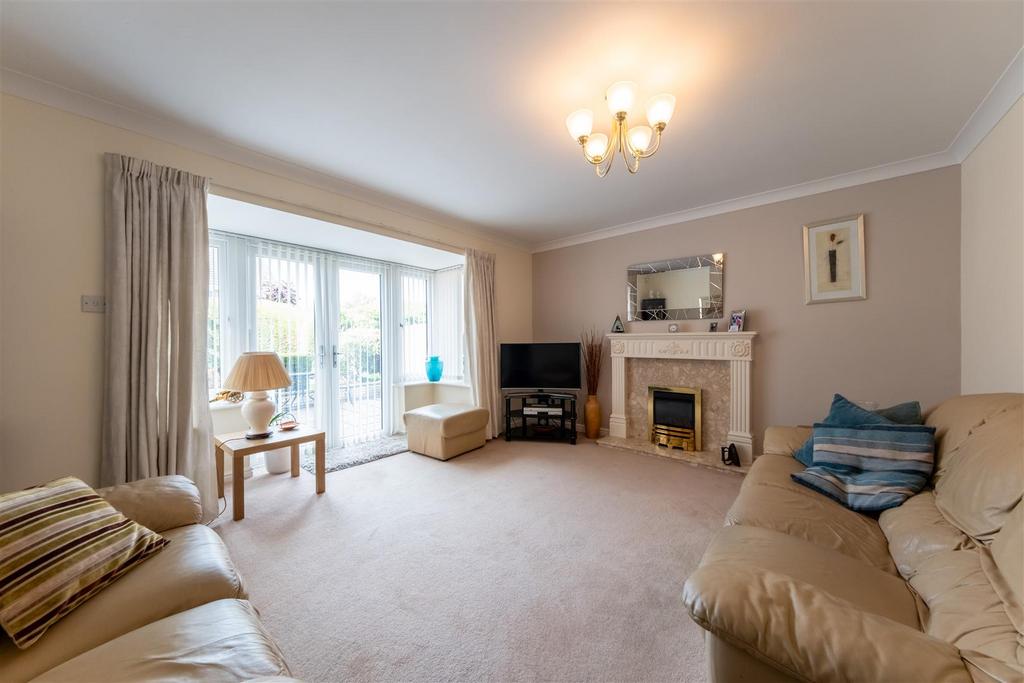 14 Trafalgar Close-009.JPG