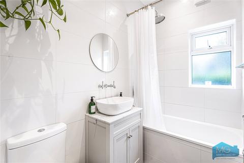 17 Harefield Road, London, N8 8QY