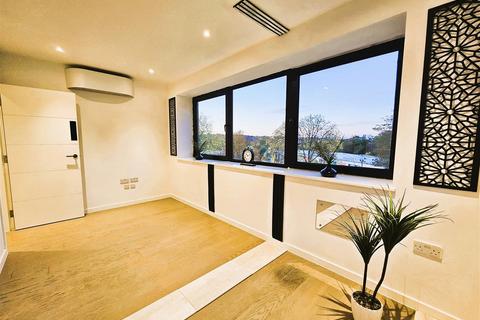 1 bedroom apartment for sale, Hubert Road, Brentwood