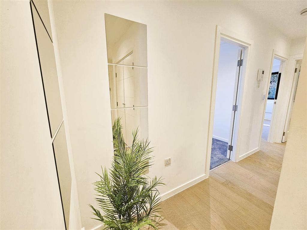 Hall2.jpg