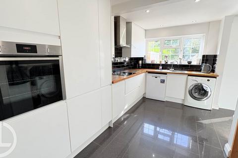 3 bedroom semi-detached house for sale, Green Close, Stevenage, SG2 8BP