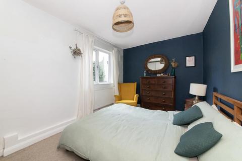 2 bedroom maisonette for sale, Blythe Hill, Catford, London, SE6