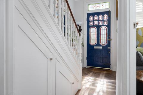 140 Faraday Road, London, SW19 8PB
