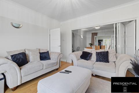 undefined, Barking IG11