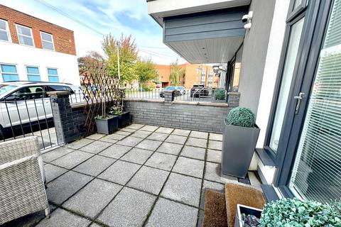 2 bedroom apartment for sale, The Pointe, A, Mellor Road, Cheadle Hulme,, Cheadle Hulme