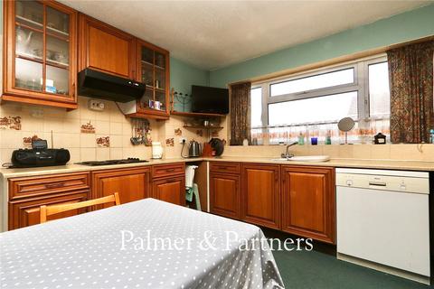 4 bedroom bungalow for sale, Sandringham Close, Ipswich, Suffolk, IP2