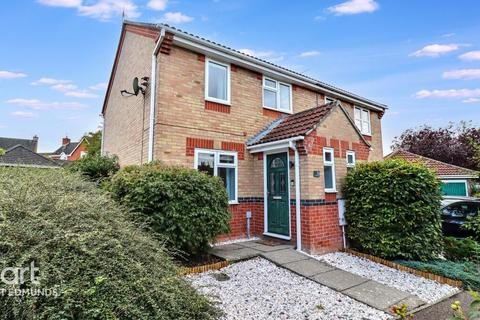 3 bedroom semi-detached house for sale, Leabrook Close, Bury St Edmunds