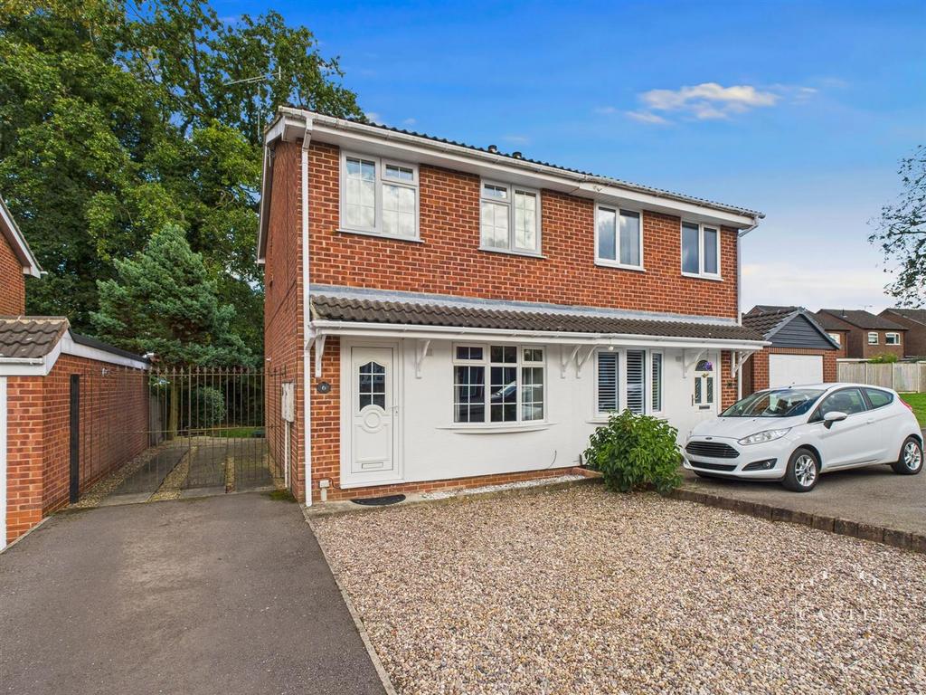 CAM02833 G0-PR0606-STILL010.jpg