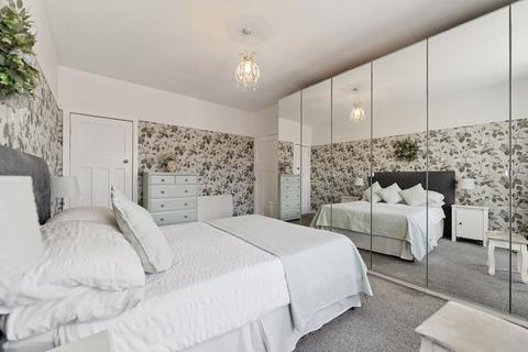 46 Pilton Drive, Edinburgh, EH5 2HG