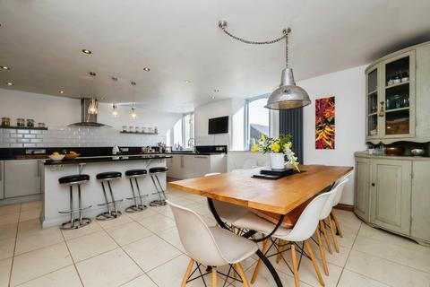 undefined, Salcombe TQ8