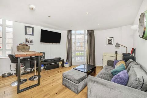 2 bedroom flat for sale, Streatham Hill, London SW2