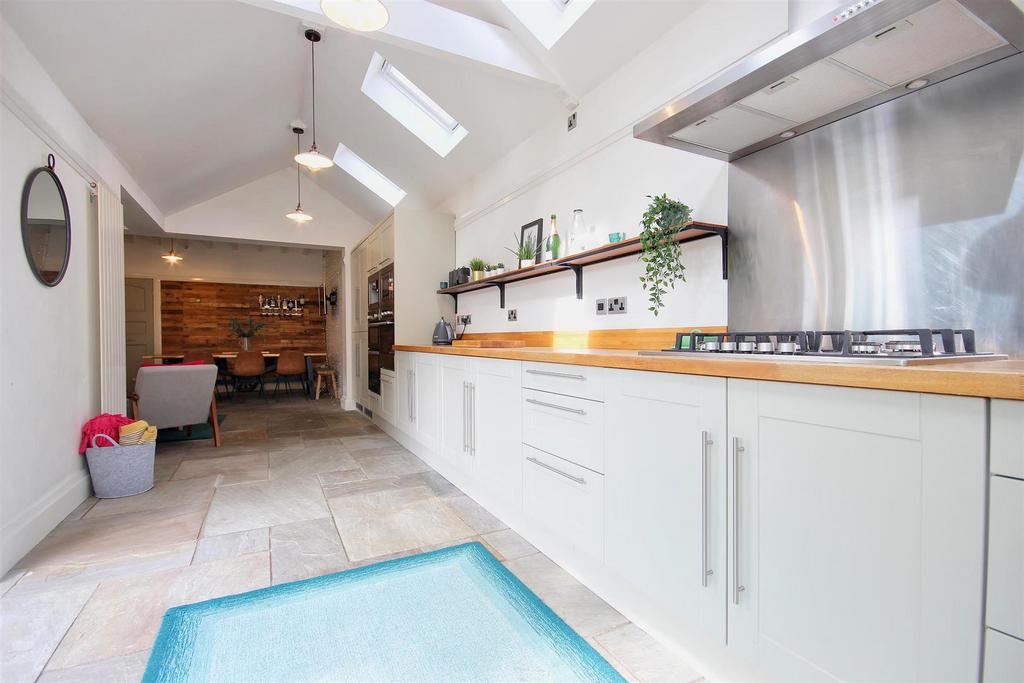 COMBINED DAY ROOM & DINING KITCHEN