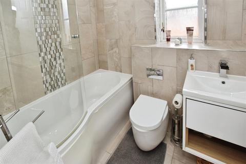 3 bedroom detached house for sale, Wyntryngham Close, Hedon HU12