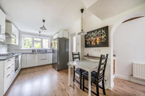 undefined, Woking,  Surrey,  GU21