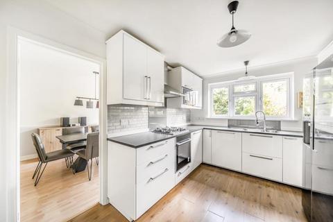 undefined, Woking,  Surrey,  GU21