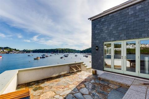 undefined, West Street, Polruan